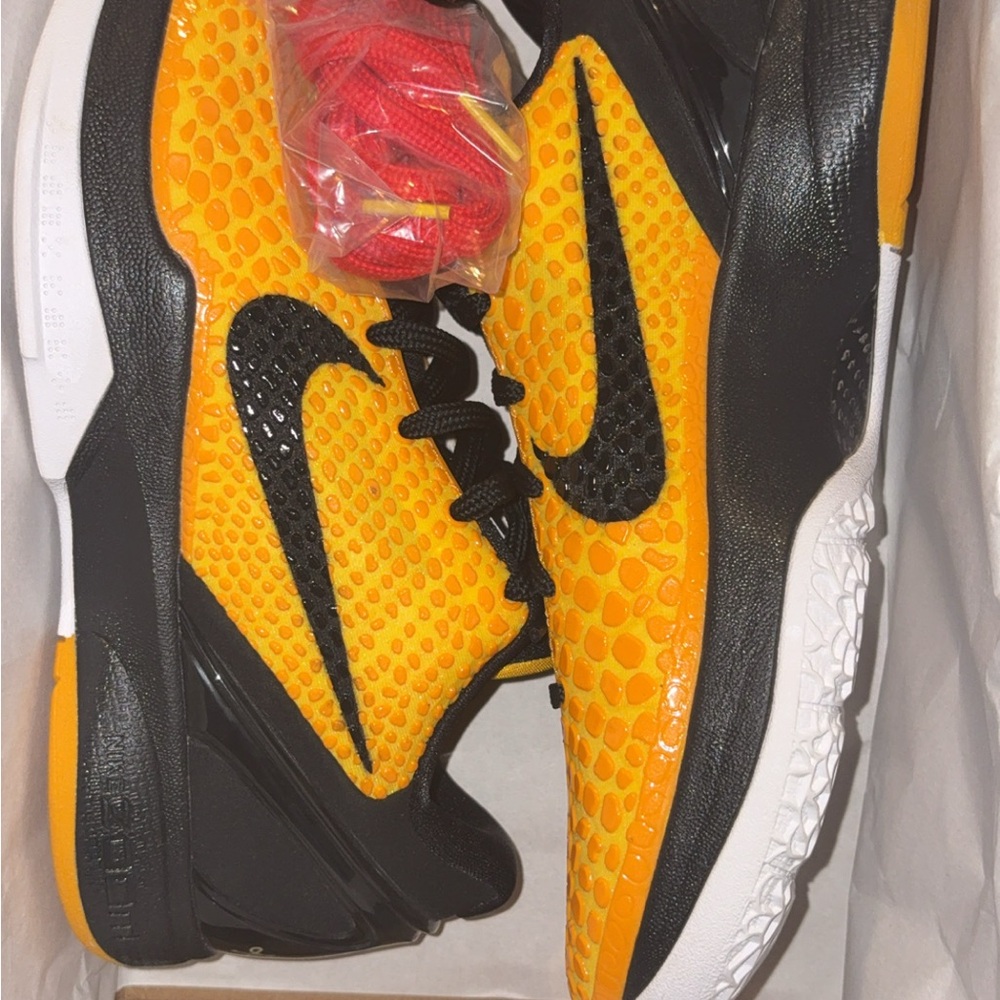 Kobe 6 lightbulb